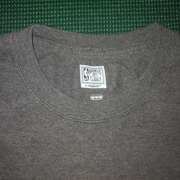 🏢🏀 LeBron James Vintage 80s Logo Cleveland Cavaliers Shirt Mens Medium 🏀🏢 - Picture 2 of 6